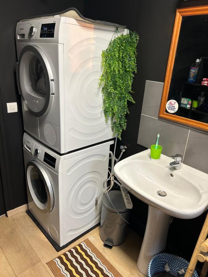 Haylenes Apartment Tourcoing Bagian luar foto